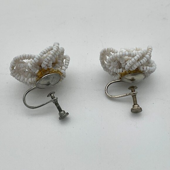 White seed bead Twist Cluster Vintage 50s/60s Silver Tone Screw-Back Earrings - Picture 3 of 3
